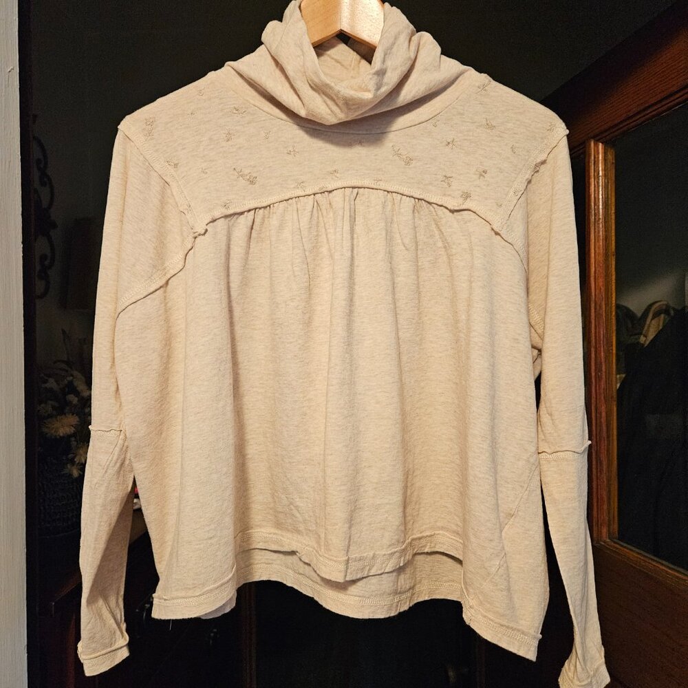 Altar'd State Turtleneck Women's Cream Colored Long Sleeve Shirt - Size Small